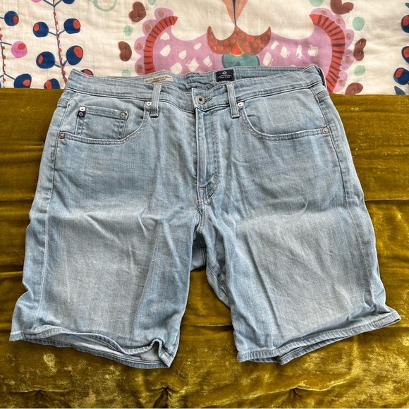 Two Pairs of Light Wash Jean Shorts - Picture 2 of 8